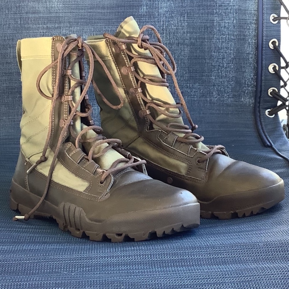 Nike Mens‎ Size 7 Tactical Combat Boots Olive Brown Gorpcore 631372-222